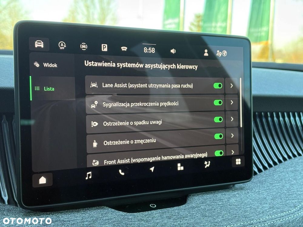 Skoda Superb 2.0 TDI SCR Selection DSG - 18