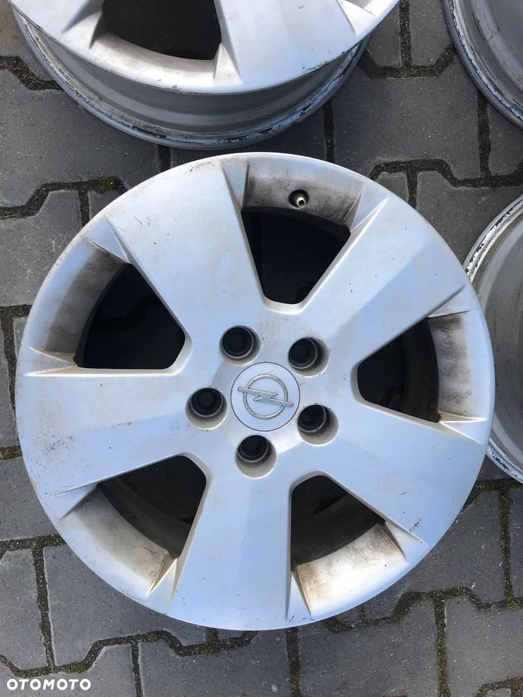 OPEL FELGI ALUMINIOWE 5X110 ET41 6,5J 16" - 4