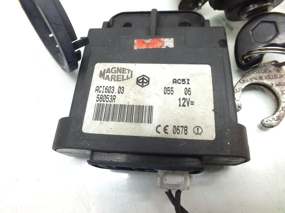 Stacyjka Kluczyk Zestaw Startowy Moduł Immo Piaggio X8 125 - 3