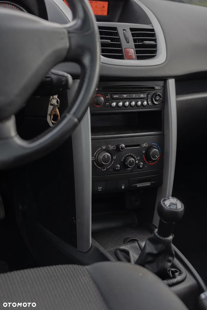 Peugeot 207 1.4 - 30