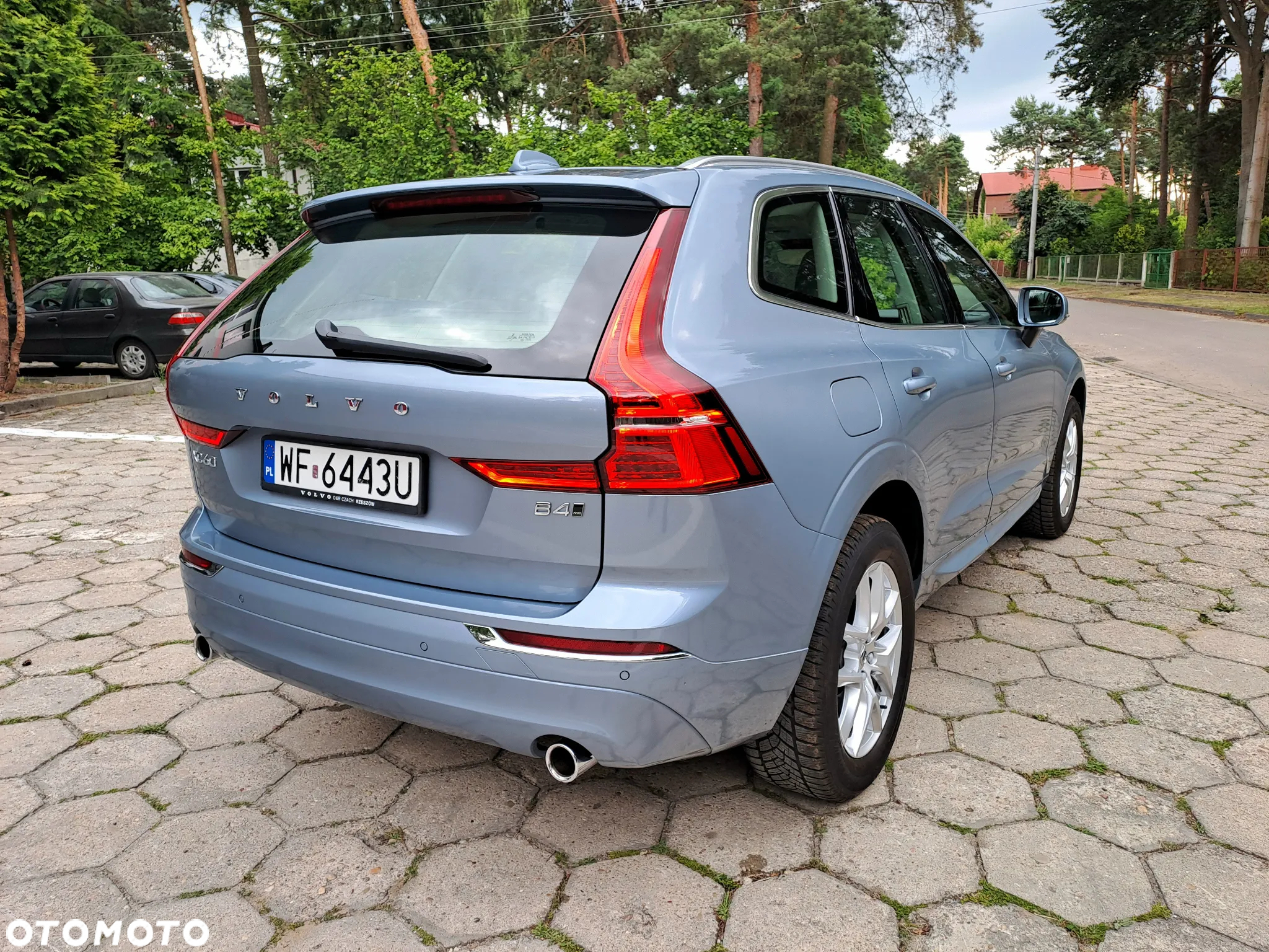 Volvo XC 60 B4 D AWD Momentum Pro - 21