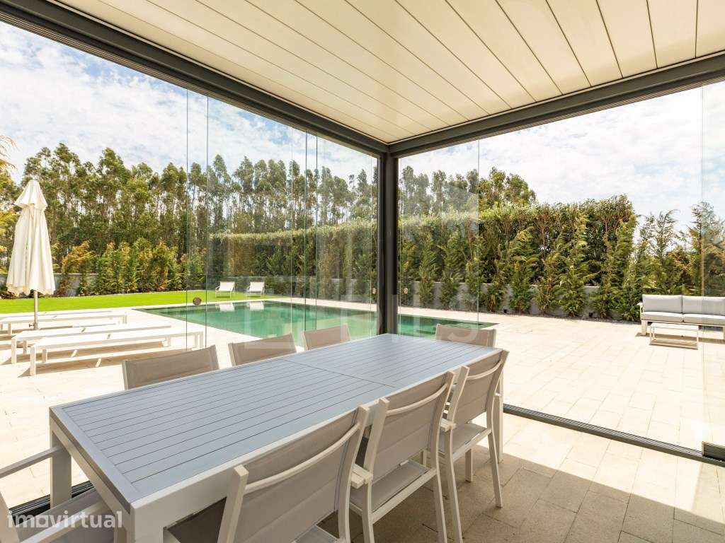 Moradia de luxo T4+1 com piscina aquecida, Abrunheira, Sintra - Grande imagem: 4/48