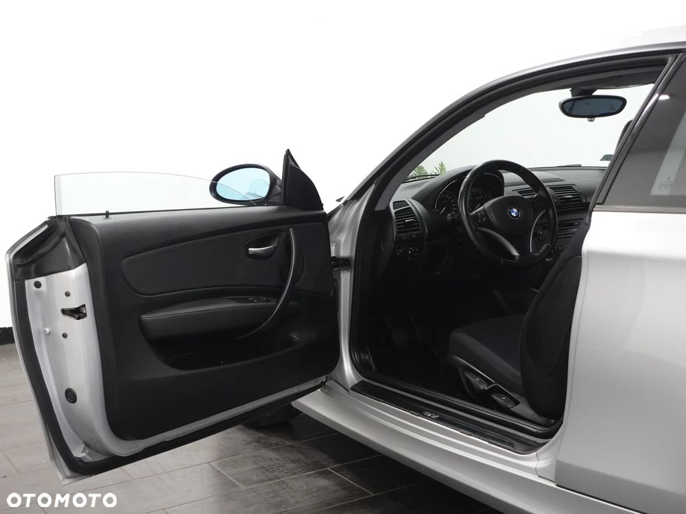 BMW Seria 1 118i - 16