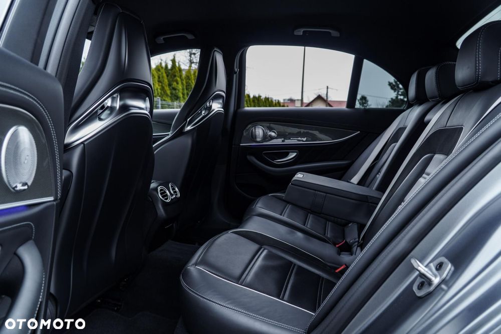 Mercedes-Benz Klasa E AMG 63 S 4-Matic+ - 14