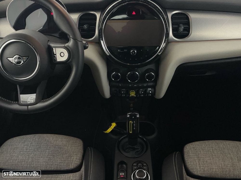 MINI 3 Portas Cooper SE Collection 2021 - 15