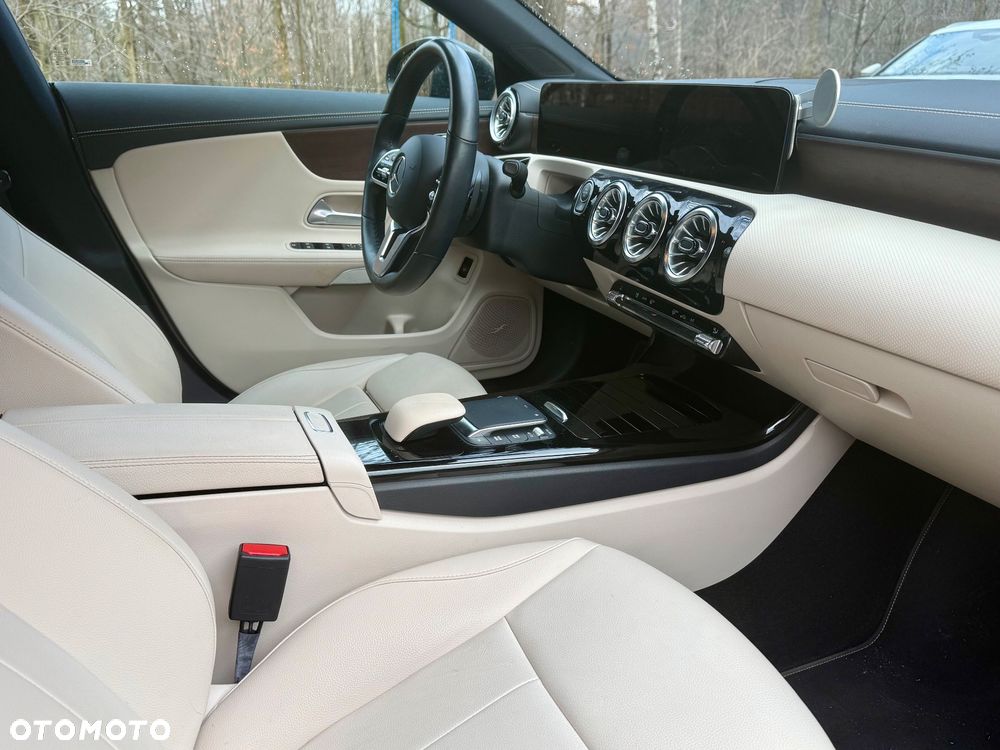 Mercedes-Benz CLA 2023