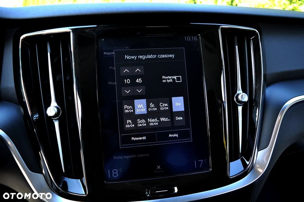 Volvo V60 D3 Momentum Pro - 28