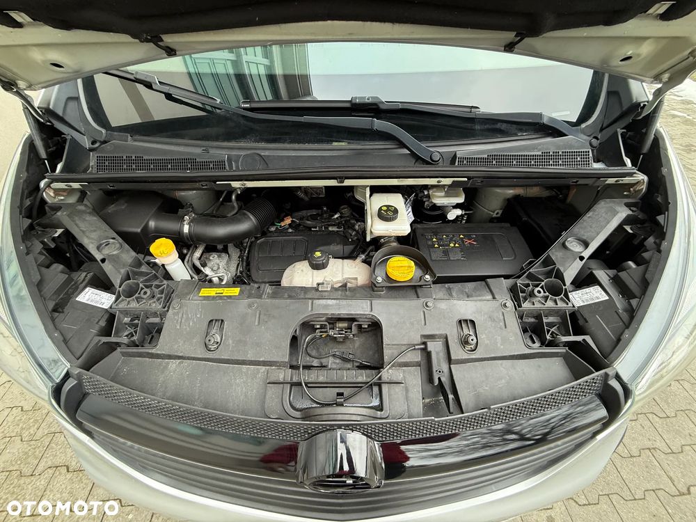 Opel Vivaro - 37