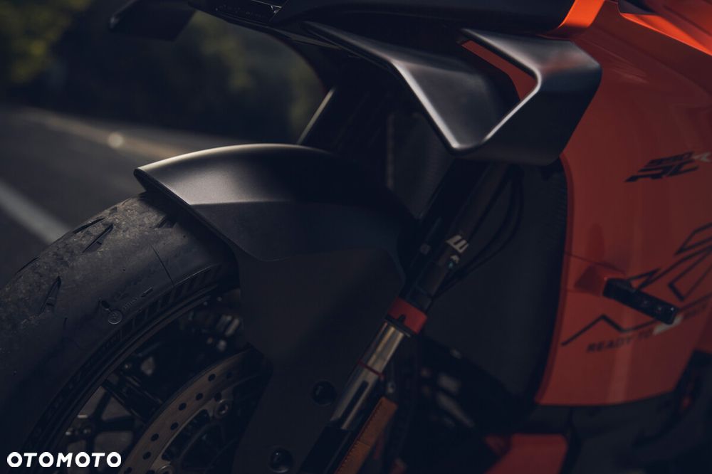 KTM RC 990 - 18