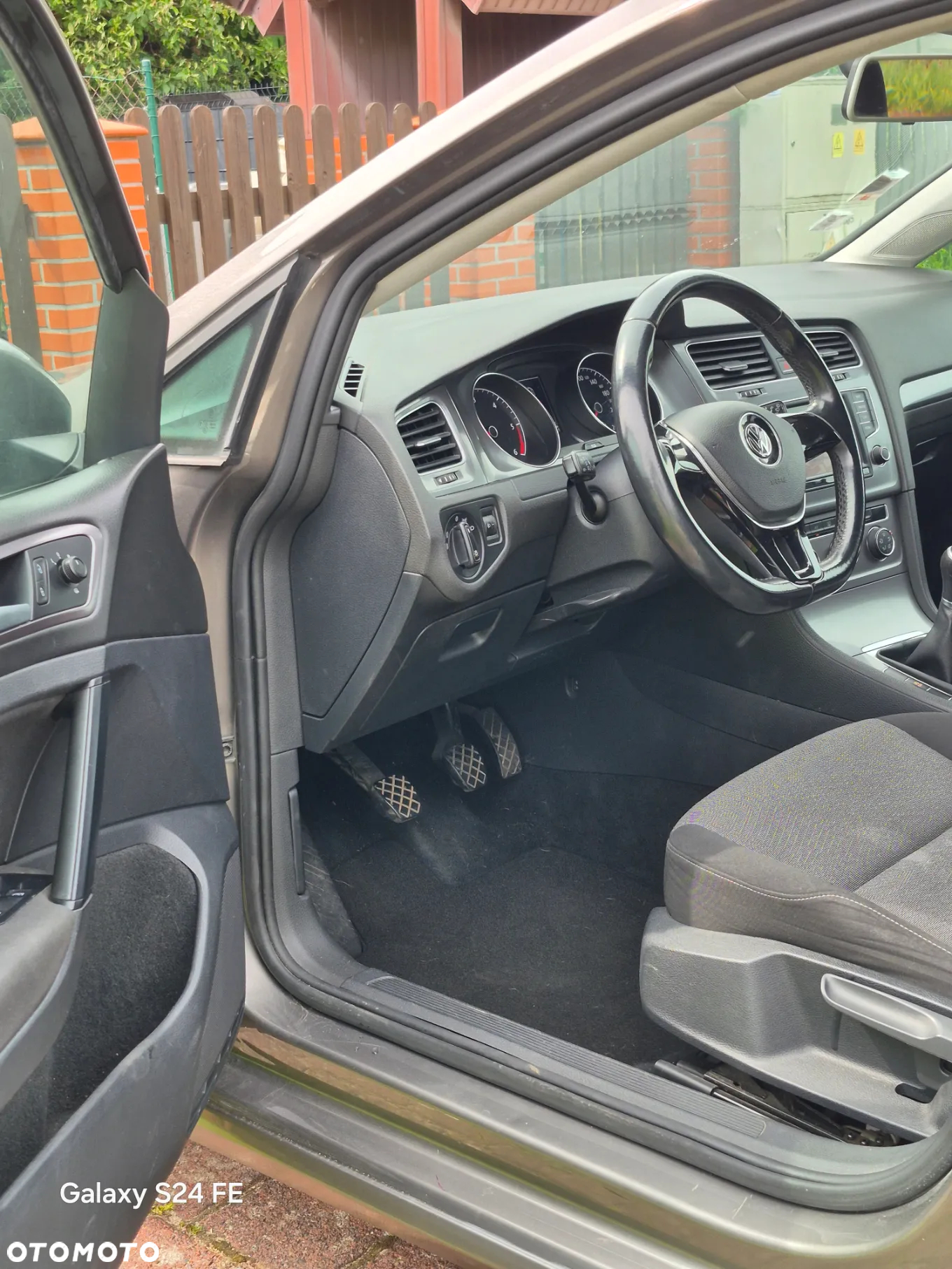 Volkswagen Golf 1.6 BlueTDI Comfortline - 10