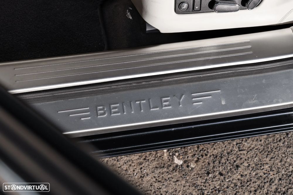 Bentley Continental Flying Spur Standard - 11