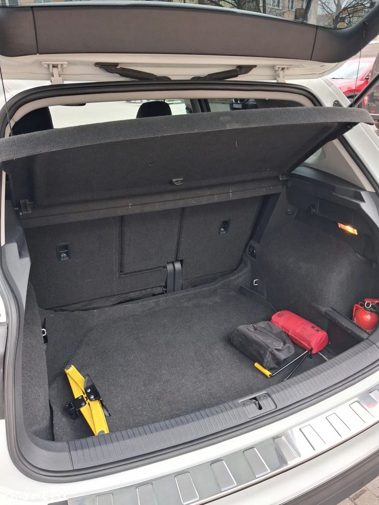 Volkswagen Tiguan - 8