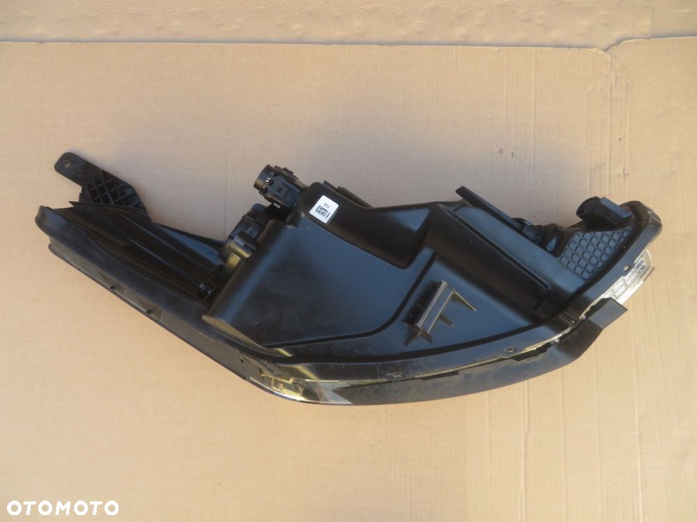 REFLEKTOR LEWY HYUNDAI I20 II 14-20R 92101C8000 DEMONTAŻ KRAKÓW - 7