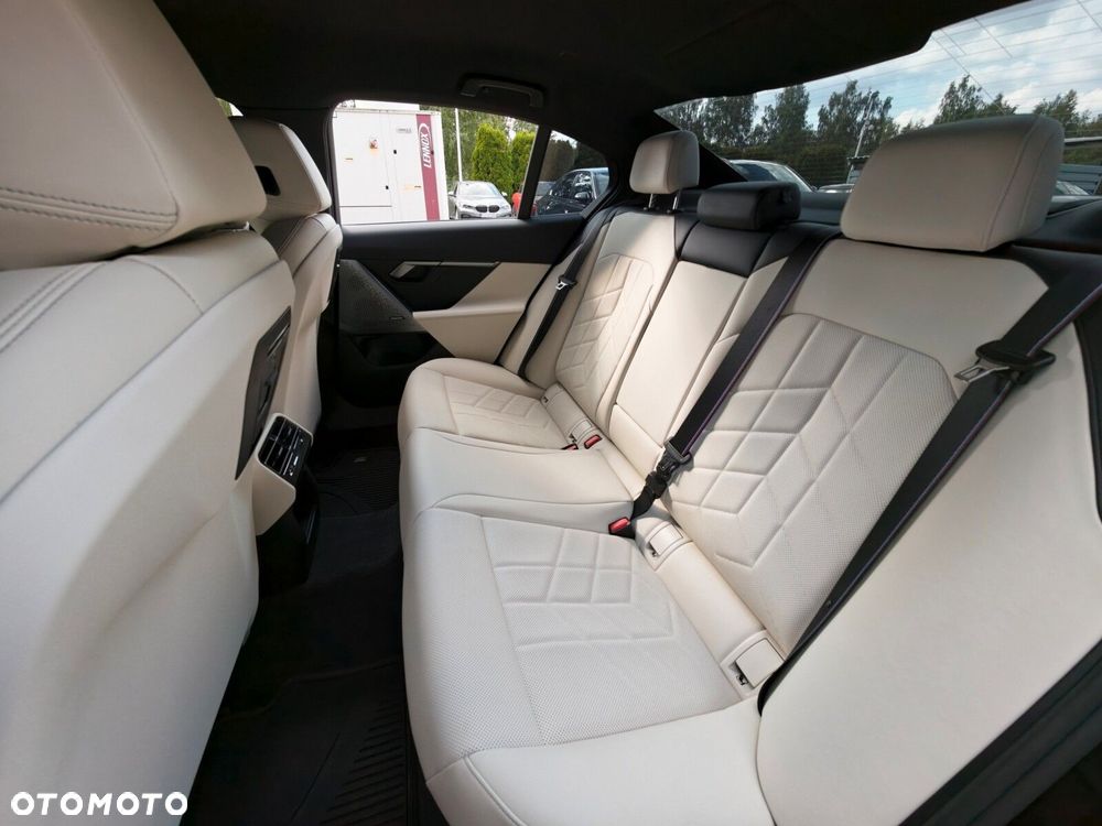 BMW Seria 5 - 11
