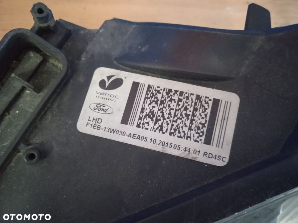 Lampa Lewa Przednia Ford Focus MK3 F1EB-13W030 - 2