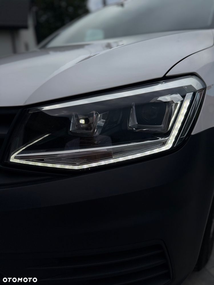 Volkswagen Caddy 2.0 TDI Comfortline - 28