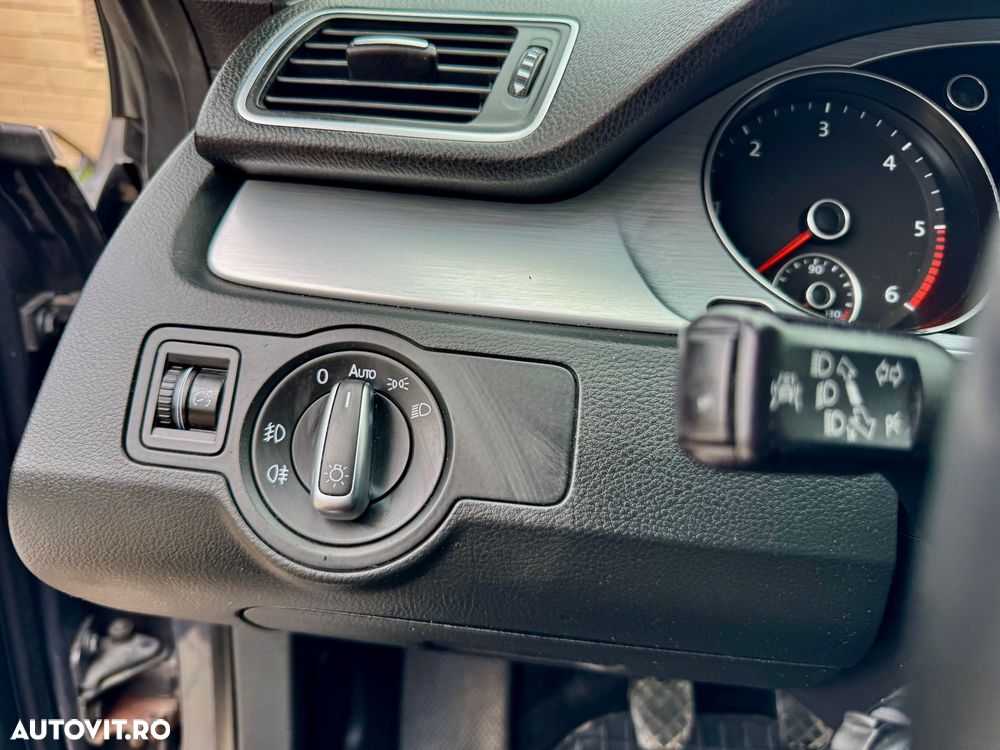 Volkswagen Passat CC 2.0 TDI BlueMotion Technology Exclusive - 16