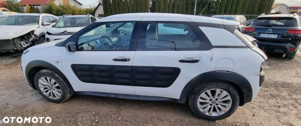 Citroën C4 Cactus - 16