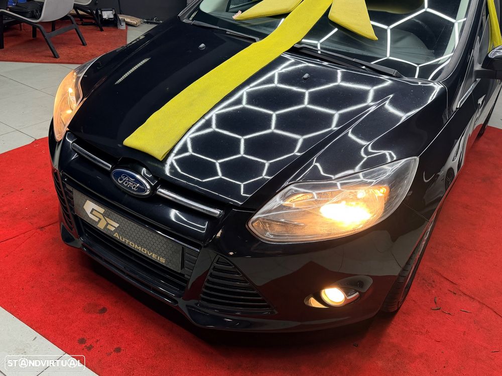 Ford Focus 1.6 TDCi DPF S&S Titanium - 11