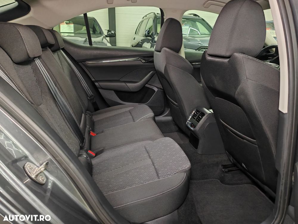 Skoda Octavia 2.0 TDI DSG Sport Edition - 21