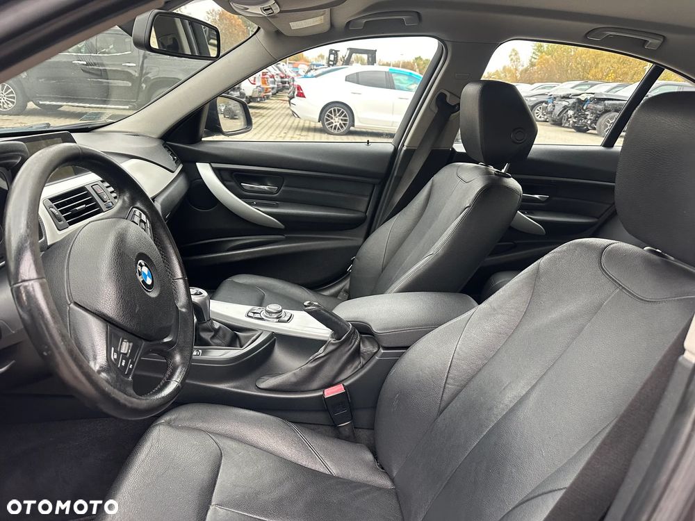 BMW Seria 3 - 13