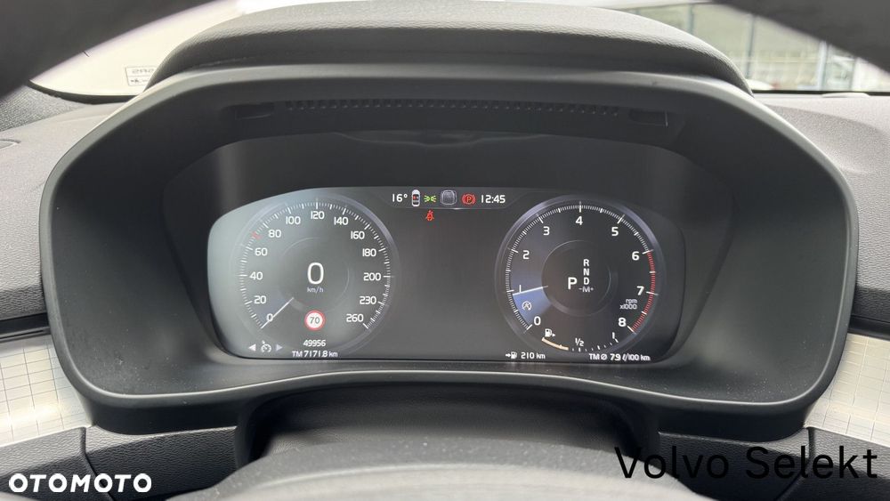 Volvo XC 40 - 18