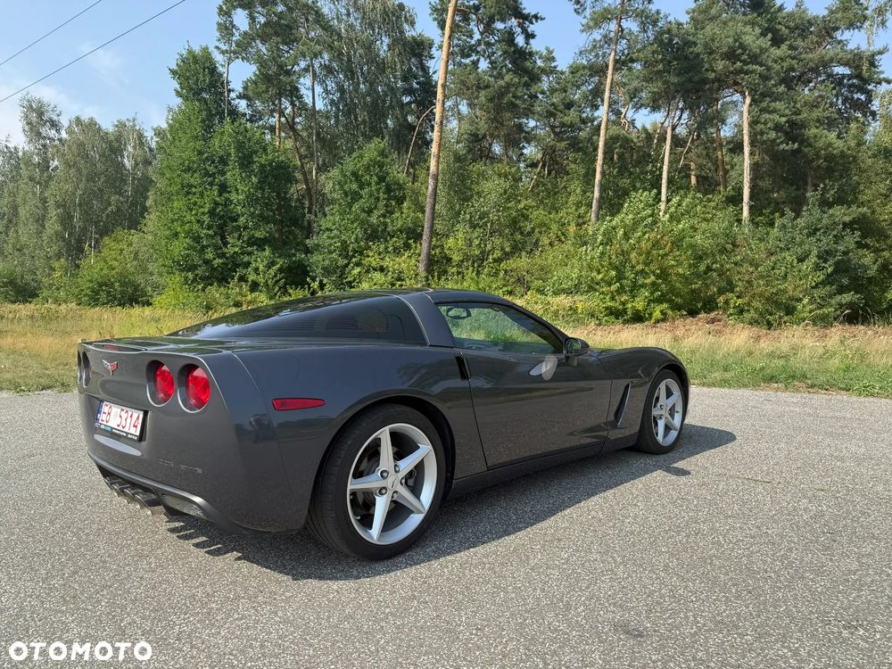 Chevrolet Corvette - 10