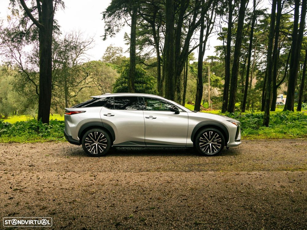 Lexus RZ 300e Premium - 7