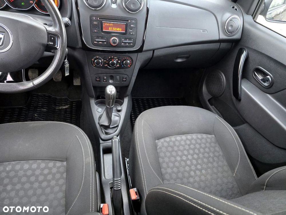 Dacia Sandero 1.2 16V Laureate - 26