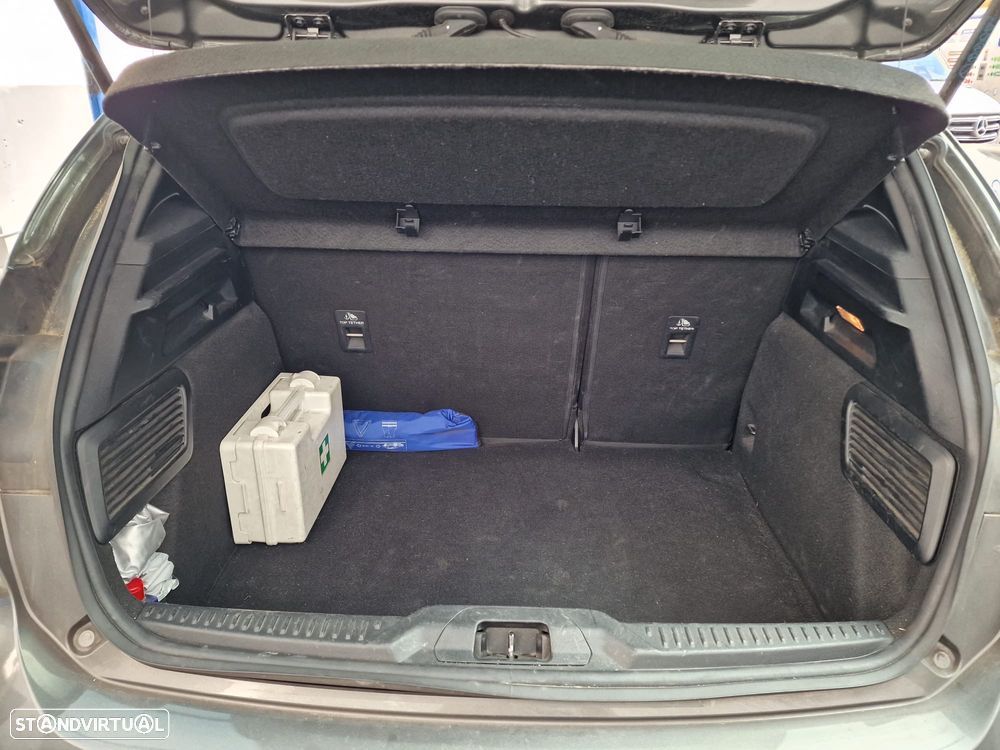 Ford Focus 1.0 EcoBoost ST-Line - 13