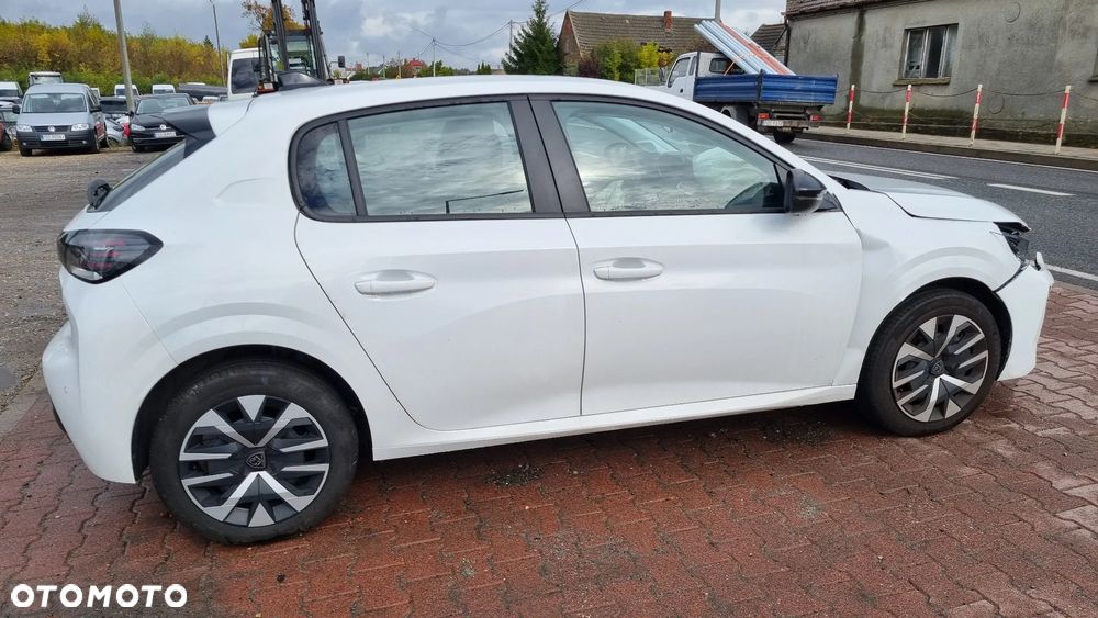 Peugeot 208 - 2