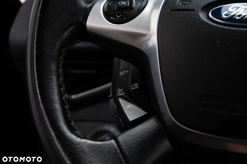 Ford Kuga 2.0 TDCi 4x4 Individual - 34