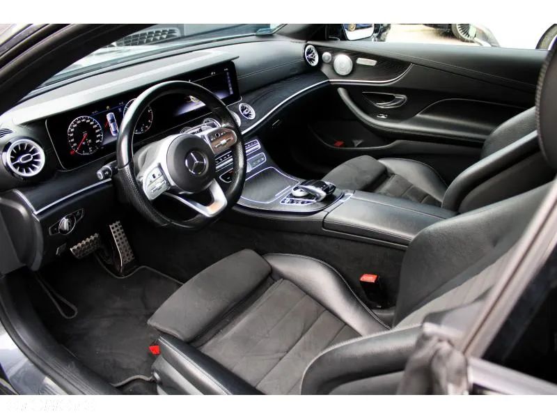 Mercedes-Benz Klasa E 220 d Coupe 4-Matic 9G-TRONIC - 8