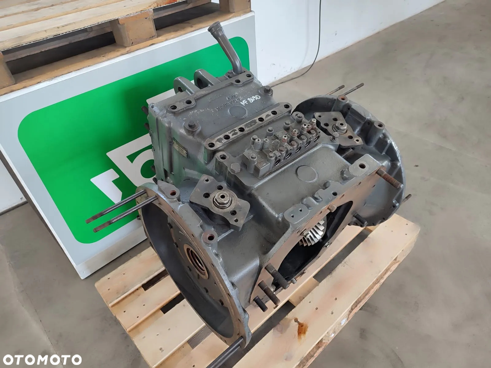 Dyferencjał tył 6700100661 MASSEY FERGUSON 8690 - 7