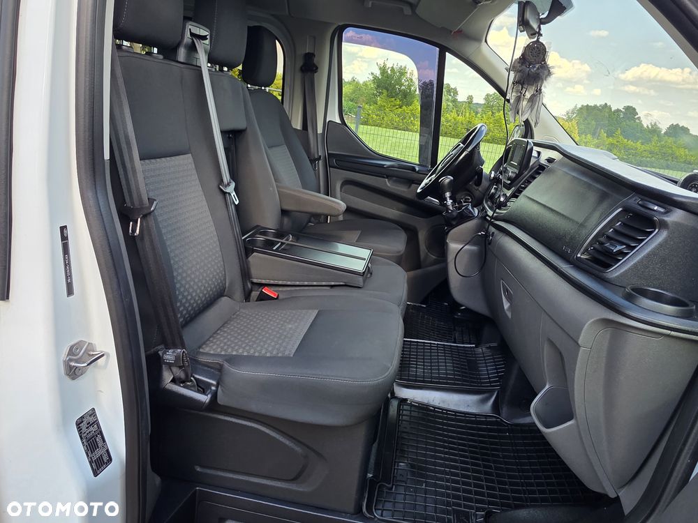 Ford Tourneo Custom 320 L2H1 VA MH Ambiente - 19