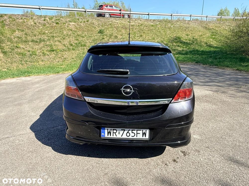 Opel Astra 1.6 - 9