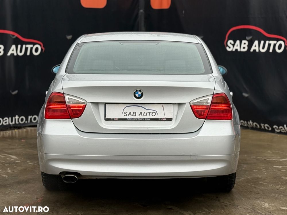 BMW Seria 3 318i Edition Lifestyle - 15