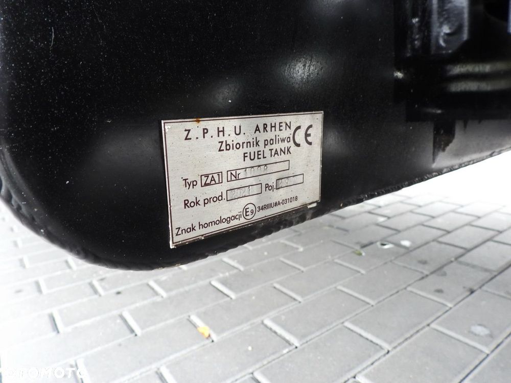 Iveco DAILY 35S18 PLANDEKA 10 PALET WEBASTO TEMPOMAT NAWIGACJA LEDY KLIMATYZACJA  180KM - 19