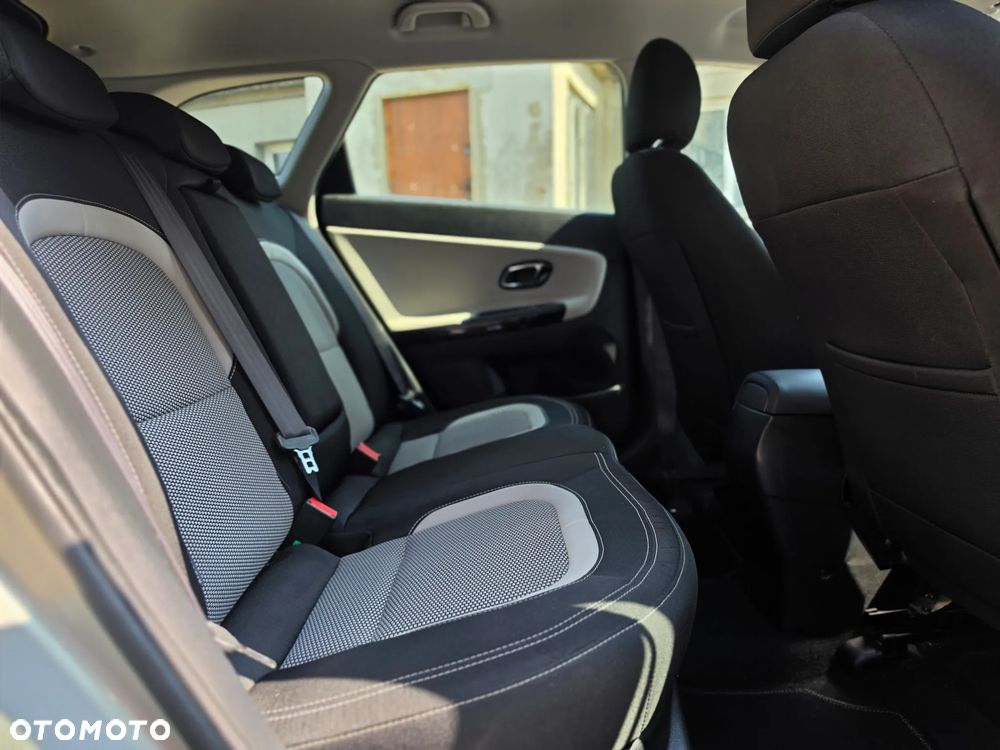 Kia Ceed - 21