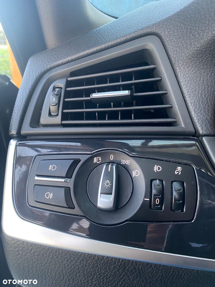 BMW Seria 5 520d - 23