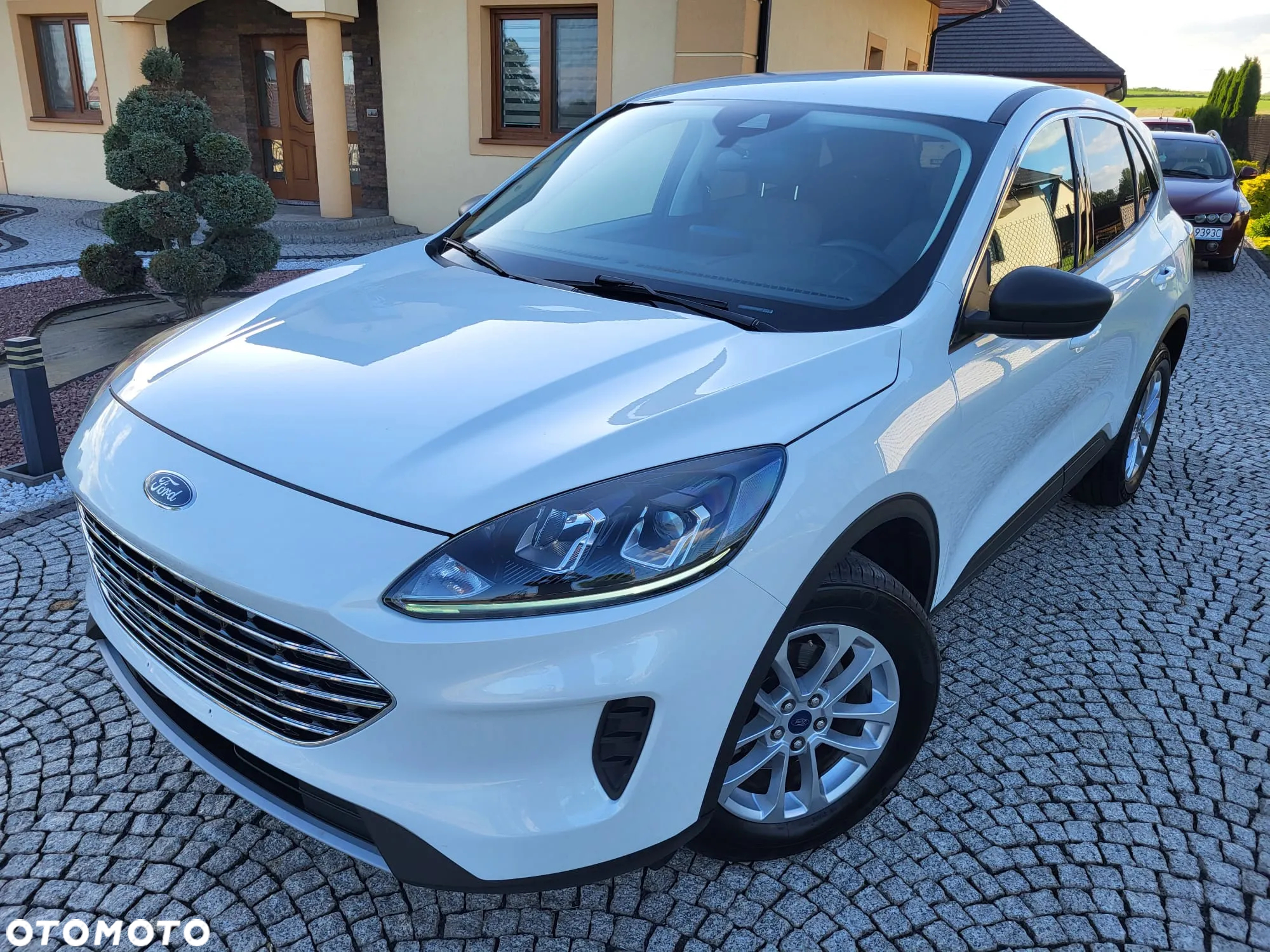 Ford Kuga - 16