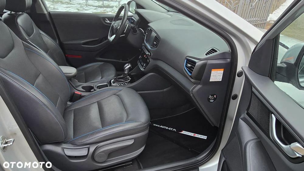 Hyundai IONIQ 1.6 GDI Premium - 24