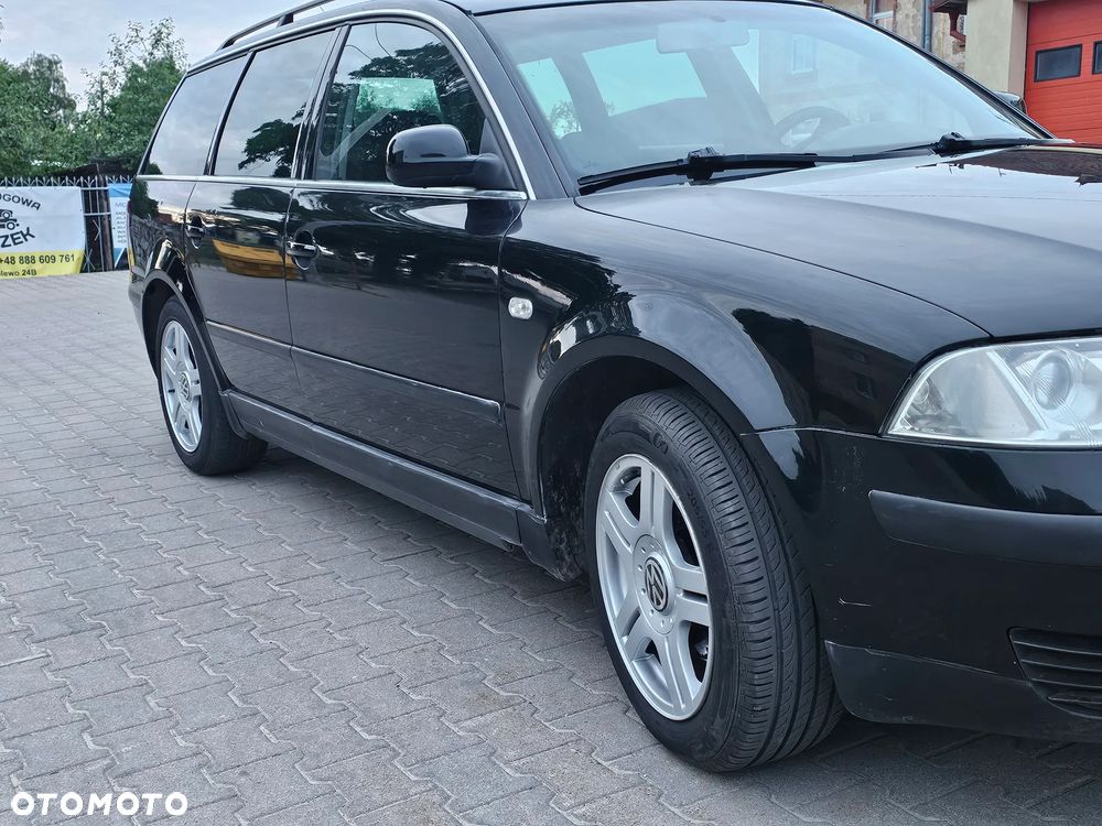 Volkswagen Passat 1.9 TDI Comfortline Family - 14