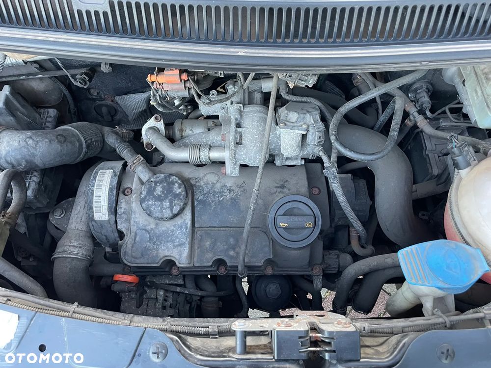 Volkswagen T5 - 12