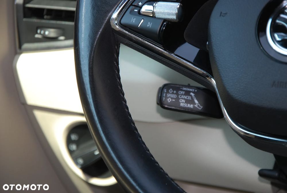 Skoda Karoq 1.5 TSI ACT GPF 4x2 Style - 37