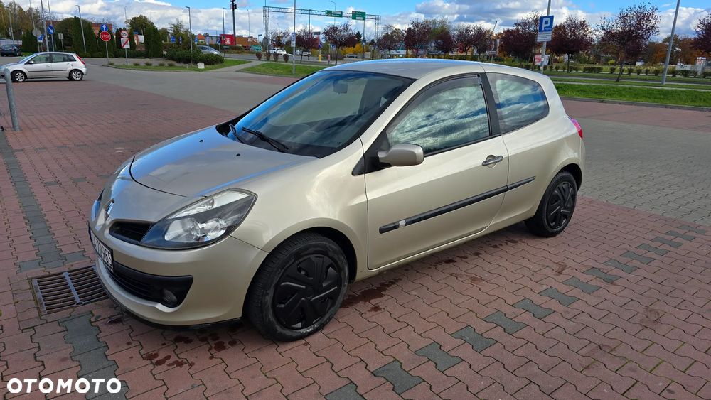 Renault Clio 1.6 16V Expression - 1
