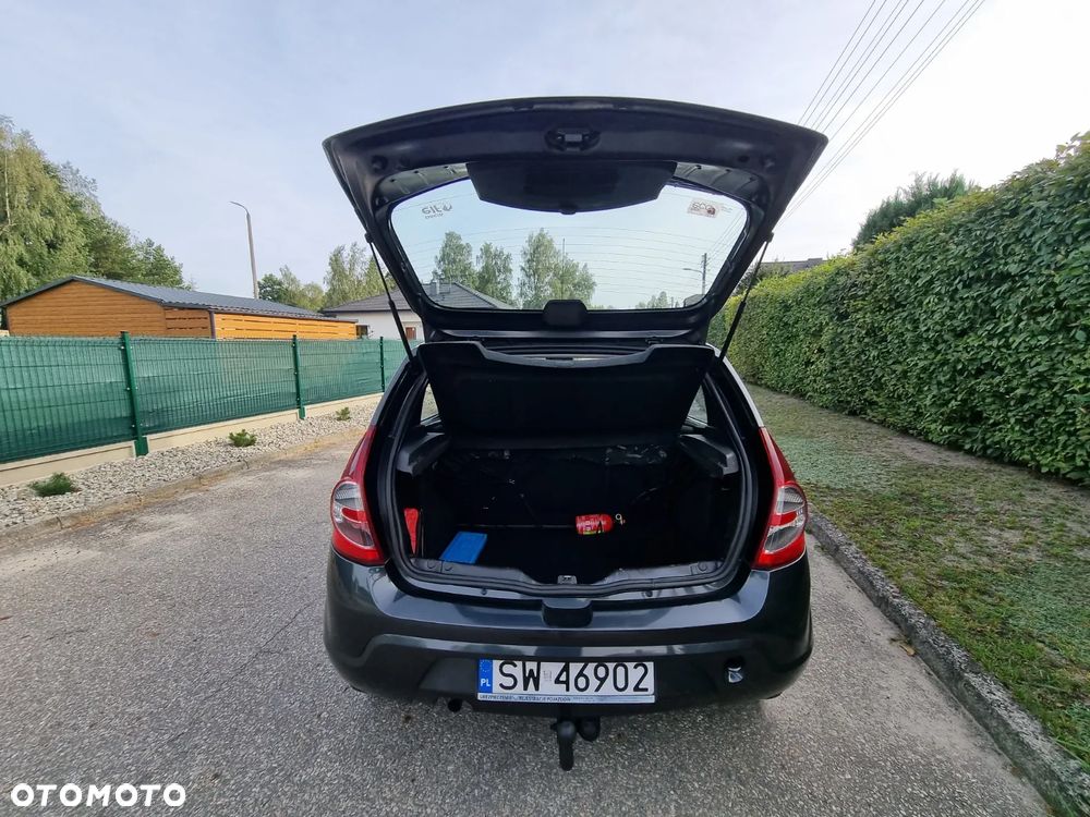 Dacia Sandero 1.2 16V 75 Live - 18