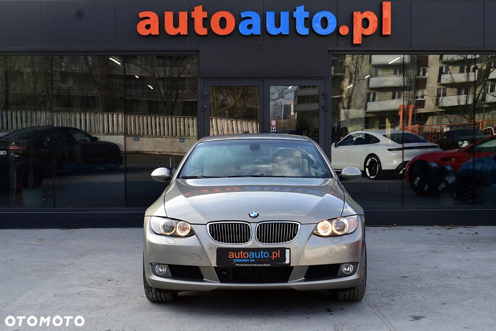 BMW Seria 3 325d - 2
