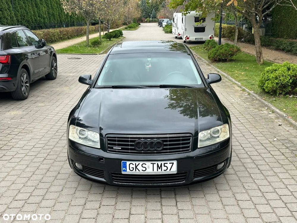 Audi A8 4.2 Quattro - 2