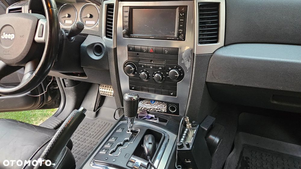 Jeep Grand Cherokee - 13